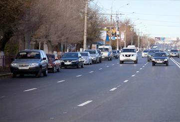В Волгограде в дорожных работах задействовано свыше 130 единиц техники